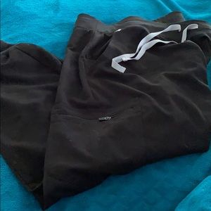 Black 2XL/P FIGS Jogger scrub pants